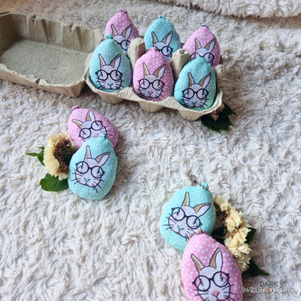 133 Porte-clés oeuf de lapin
